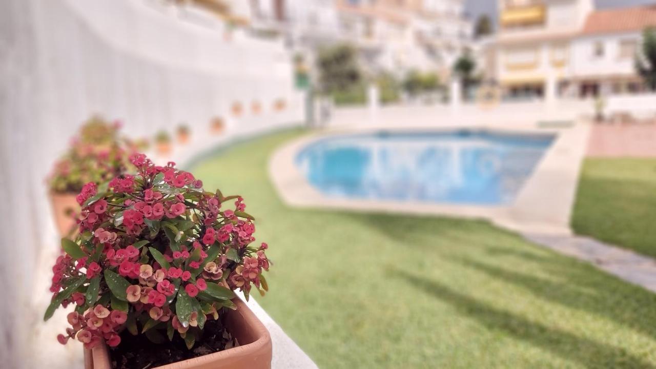 Del Parque Flats Meseta Swimmingpool Apartment Torremolinos Exterior foto