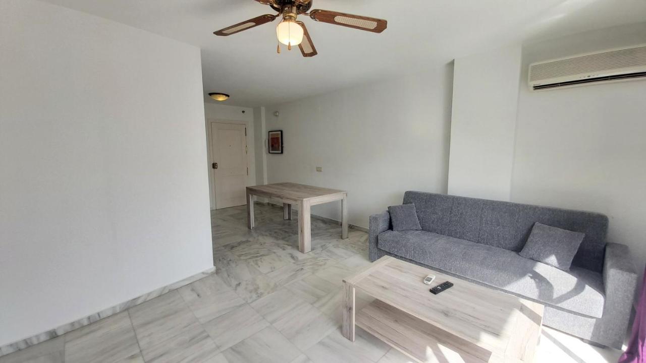 Del Parque Flats Meseta Swimmingpool Apartment Torremolinos Exterior foto
