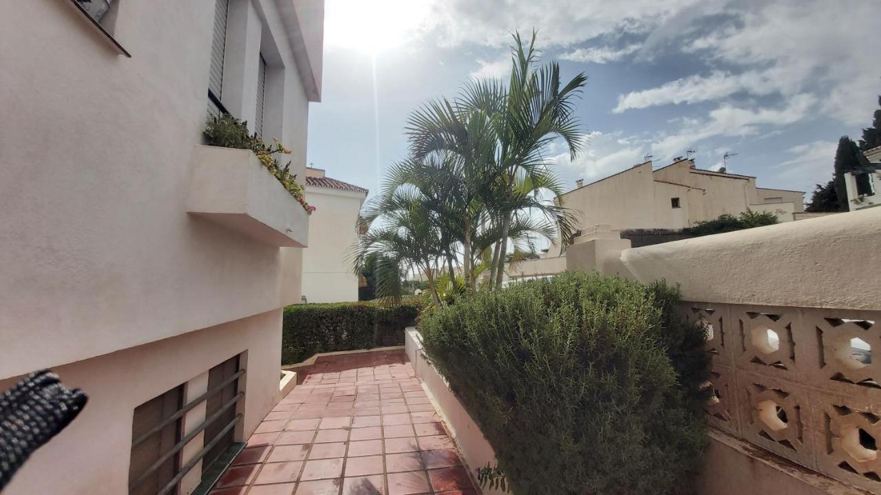 Del Parque Flats Meseta Swimmingpool Apartment Torremolinos Exterior foto